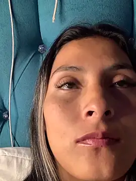 Cami_Leon2's cam snapshot