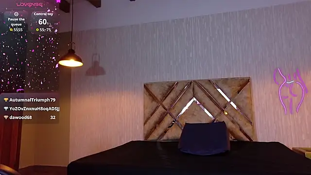 Aurora_jones11's cam snapshot