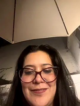 TAMARALEWISMD's cam snapshot