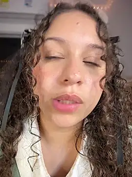 Shara_dreams's cam snapshot