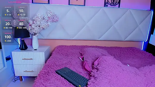 veronica_hill_'s cam snapshot