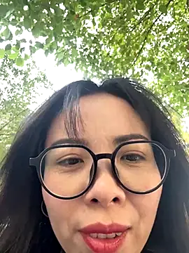 chick-888's cam snapshot