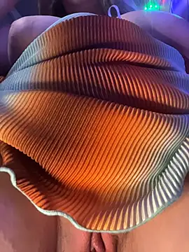 TheFishWife's cam snapshot