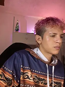 tylernova's cam snapshot