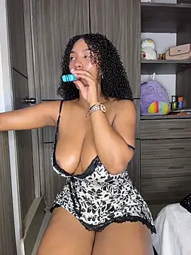 Mia_sweet80's cam snapshot