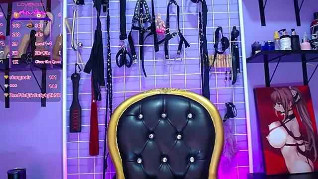 _candy_bdsm_'s cam snapshot