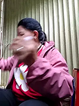 yoowwmr's cam snapshot