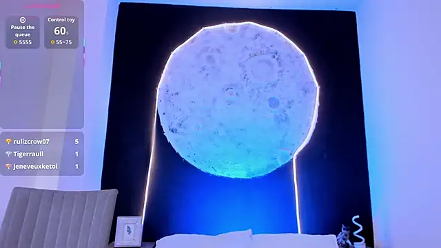 IvannaVolk_'s cam snapshot