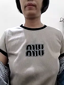 love_sexy090's cam snapshot