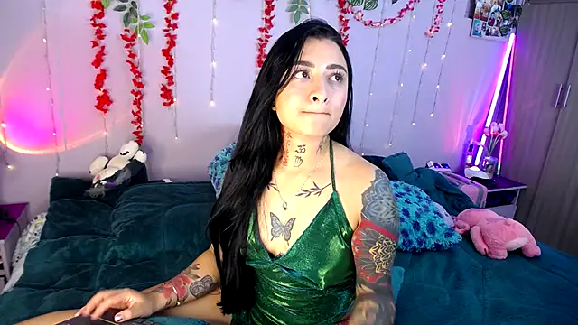 NathallyRouse's cam snapshot