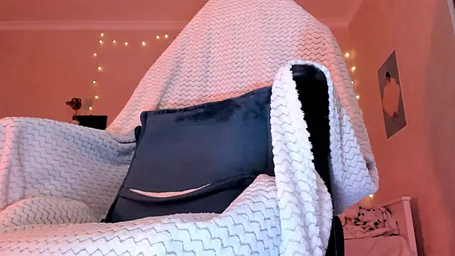 Britney_Ross's cam snapshot