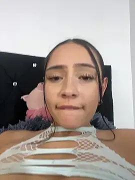 Emily_aurora132's cam snapshot