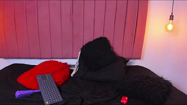 ana_foxi's cam snapshot