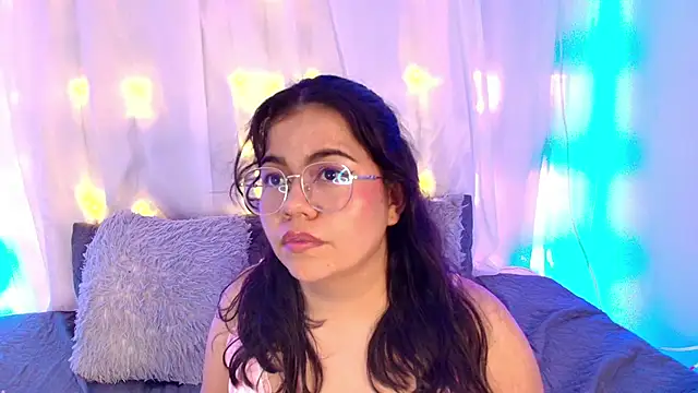 LilyRousee's cam snapshot