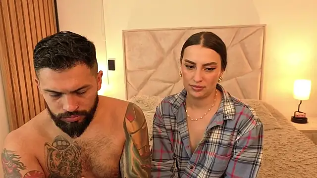 teseo_and_afroditha_'s cam snapshot