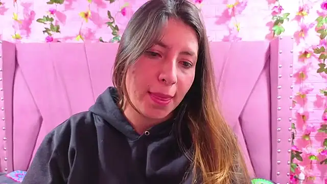 Alyy_Brown's cam snapshot