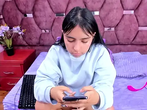 Nina_Velvet's cam snapshot