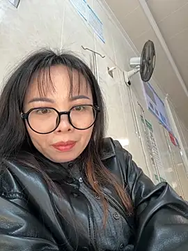 chick-888's cam snapshot