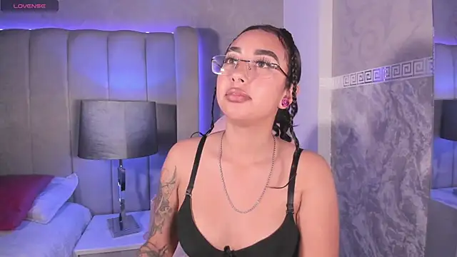 AryVixen's cam snapshot