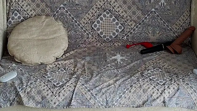 Alyonushkadarling's cam snapshot