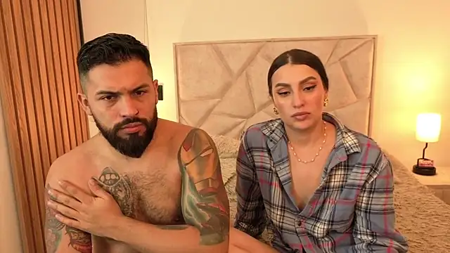 teseo_and_afroditha_'s cam snapshot