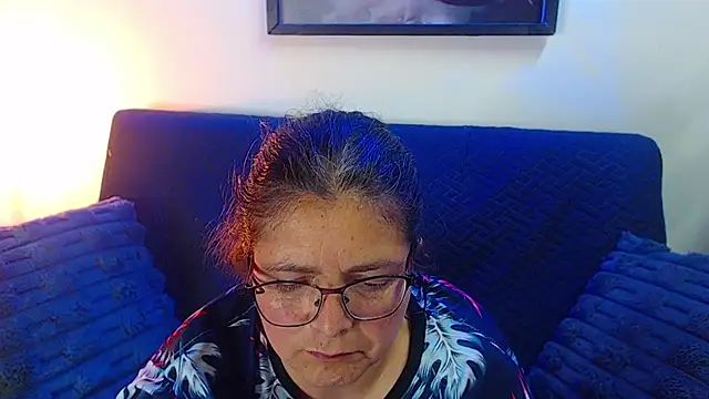 Linda_banks_'s cam snapshot