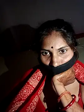 Veshali_Love143's cam snapshot