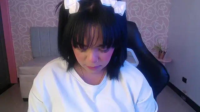 Vivi_rosse_ch's cam snapshot