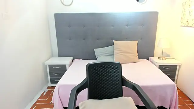 chaneelstark's cam snapshot