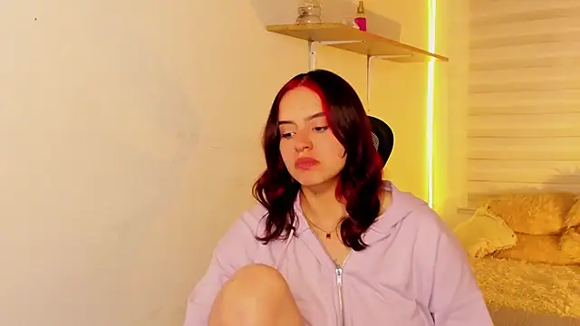 Emily_Lindey's cam snapshot