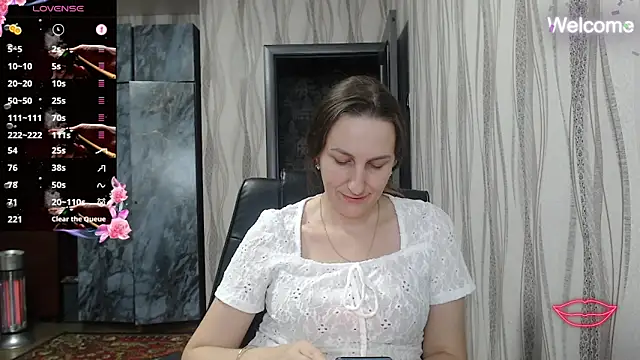 Yevgeshka-Milashka's cam snapshot