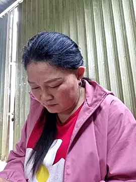 yoowwmr's cam snapshot