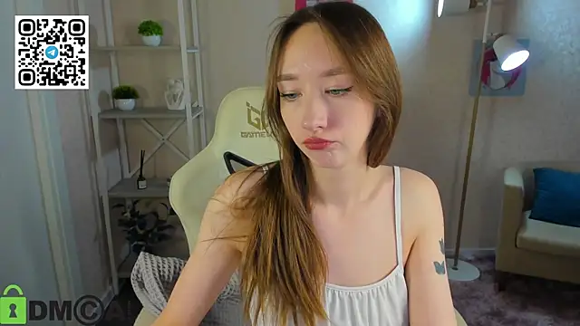 Miche1le_Allenne's cam snapshot