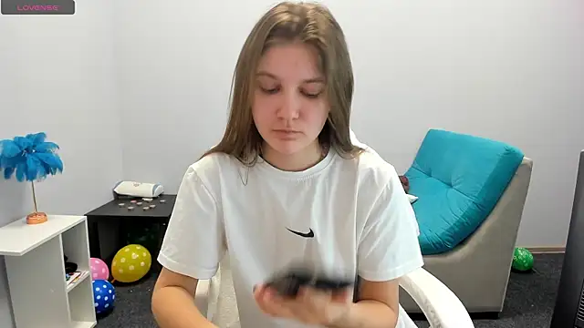 juliamurr_18's cam snapshot