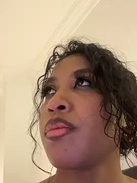 IamCrystal2's cam snapshot