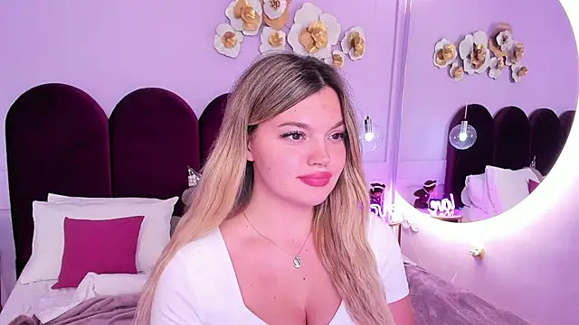 ZaraBloom's cam snapshot