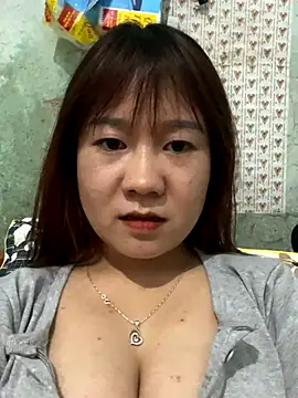 qinejr37's cam snapshot