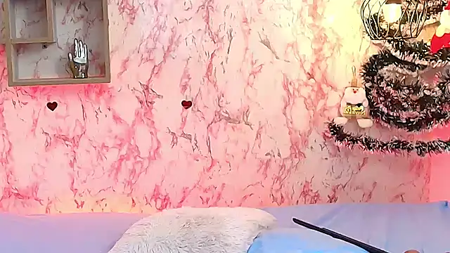 KATY_LOWERY's cam snapshot