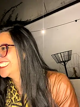 TAMARALEWISMD's cam snapshot