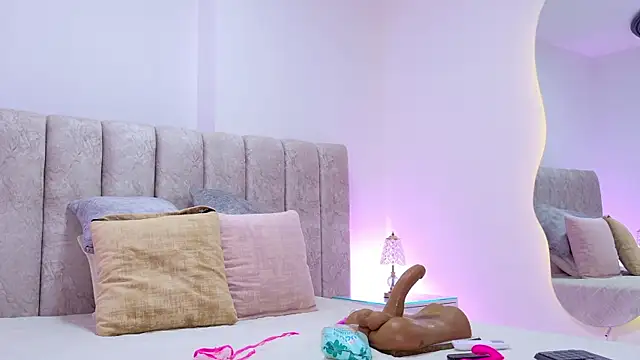 violeta_aroca's cam snapshot