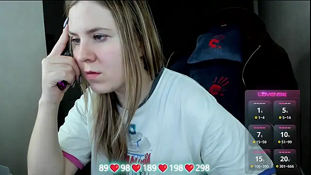 Olivia_Munk's cam snapshot