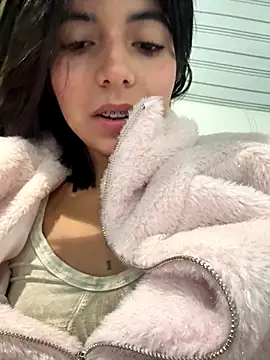 NicolRoss_'s cam snapshot