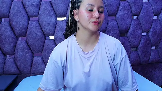 AlaSmith's cam snapshot