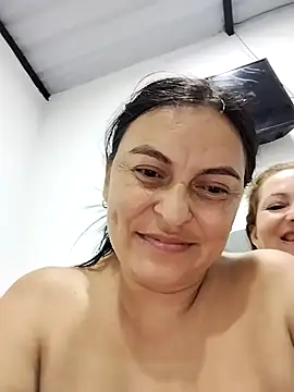 Horny-Mommy-Dirty's cam snapshot