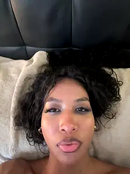 IamCrystal2's cam snapshot