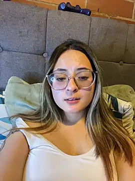 Lilaa2305's cam snapshot