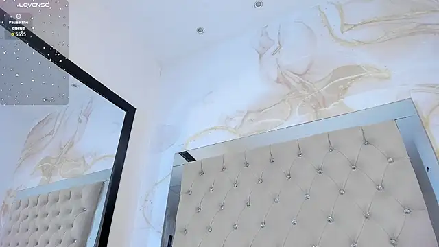 Luna_Tylor's cam snapshot