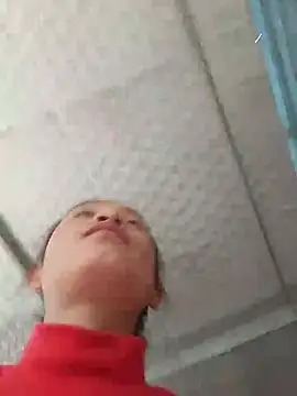 simi-lucy's cam snapshot