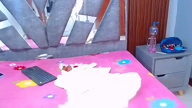 sabrina_roosa's cam snapshot