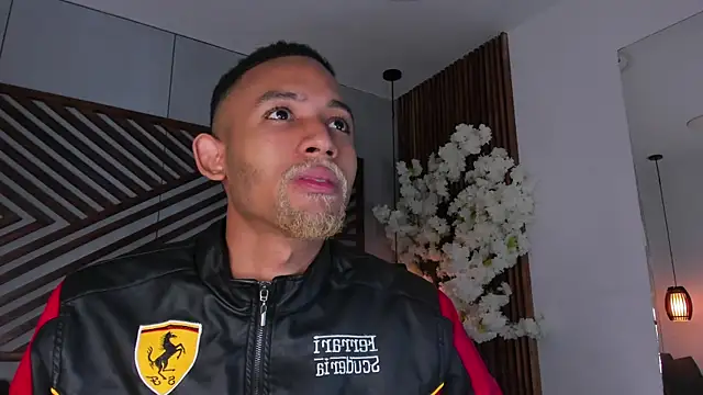 B_Wild's cam snapshot